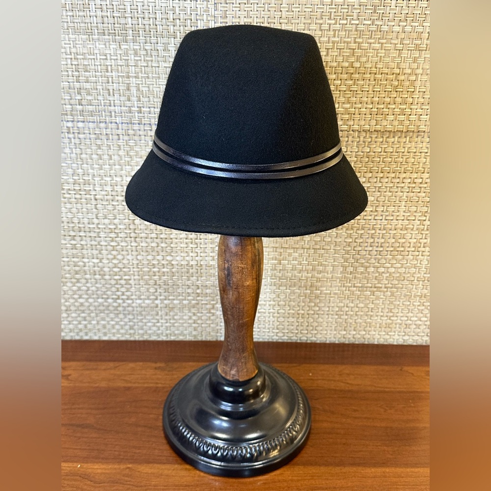 VTG 2000s Filippo Catarzi Black 100% Wool Cloche Hat Double Leather Band Italy